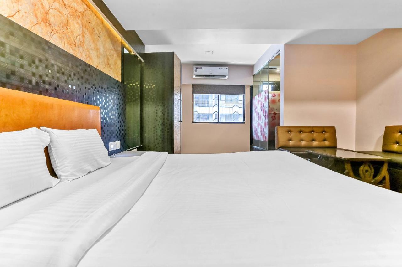 Oyo Flagship 83396 Hotel Vinyasa Residency Bombaj Zewnętrze zdjęcie