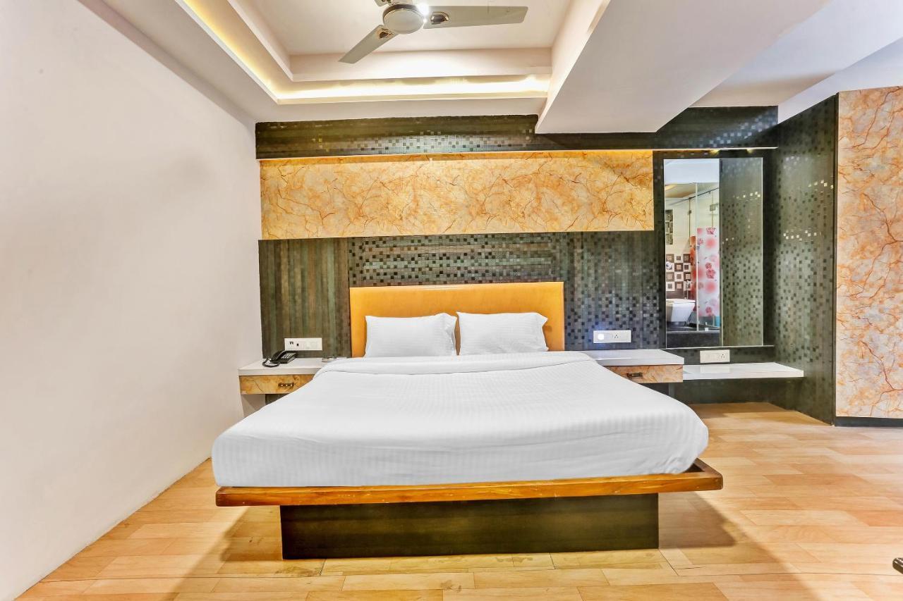 Oyo Flagship 83396 Hotel Vinyasa Residency Bombaj Zewnętrze zdjęcie