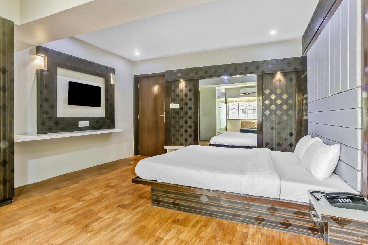 Oyo Flagship 83396 Hotel Vinyasa Residency Bombaj Zewnętrze zdjęcie
